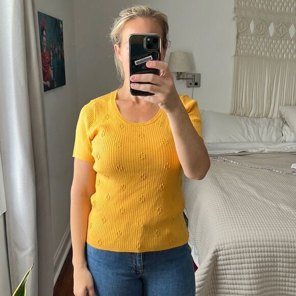 Tahari Women’s Yellow‎ Rib Knit Blouse Size Small - Picture 1 of 7